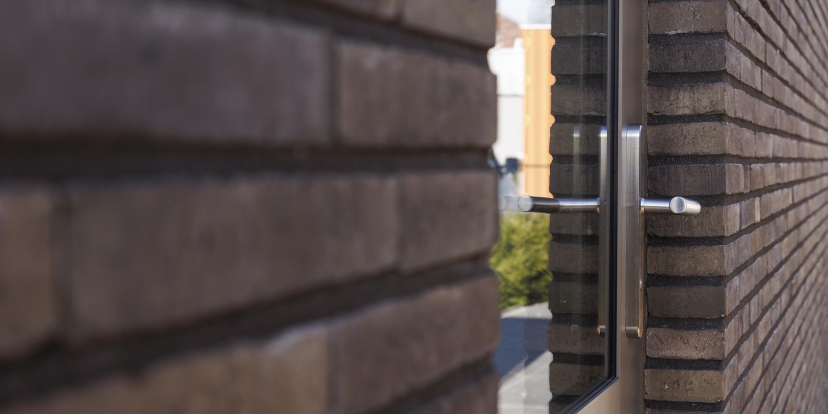 How do you choose the right facing bricks?