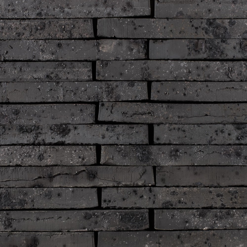 Eco-smoked linear bricks